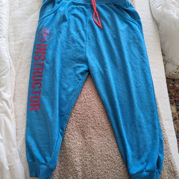 NWT Zumba instructor sweatpants Capri size M - Picture 7 of 8